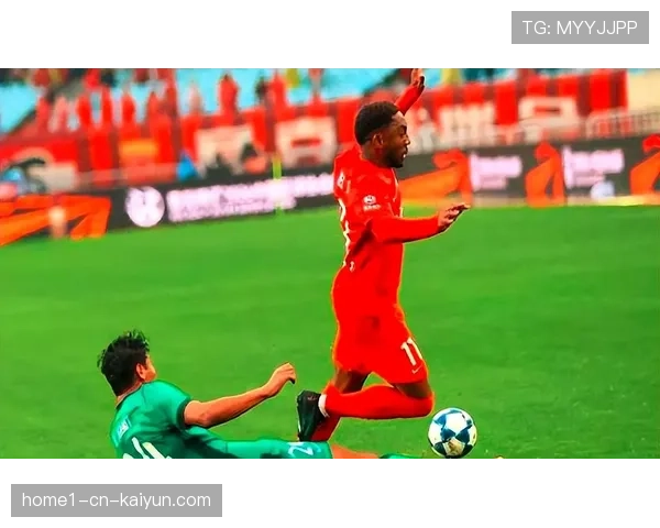 国安中场与后防线衔接断裂，对手十次以上向前传球失球率67%